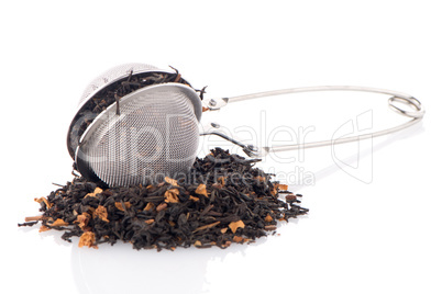 Black dry tea with petals