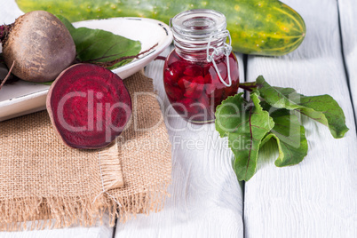 Beetroots rustic wooden table Beetroots rustic wooden table