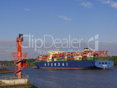 Containerschiff Hyundai Dream
