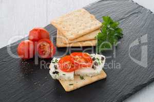 Crispbread with fromage
