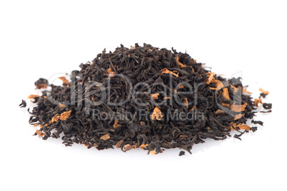 Black dry tea with petals