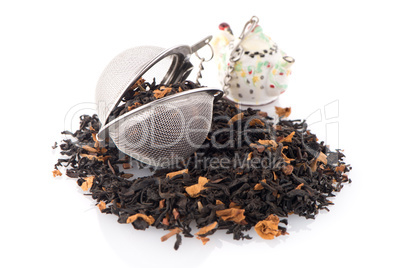 Black dry tea with petals