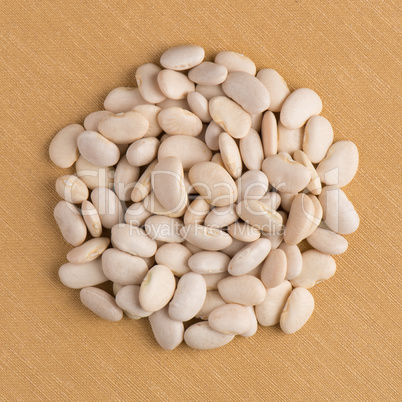 Circle of white beans