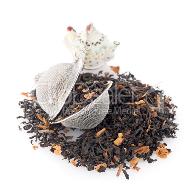 Black dry tea with petals