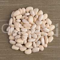 Circle of white beans