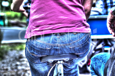 Frau auf Fahrrad - HDR