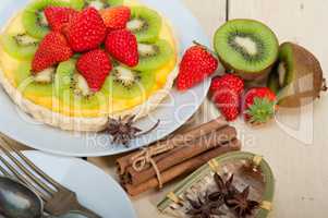 kiwi and strawberry pie tart