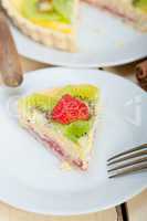 kiwi and strawberry pie tart