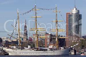 Segelschiff im Hafen von Hamburg, Deutschland