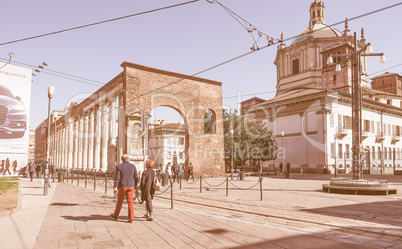 Retro looking Colonne di San Lorenzo Milan