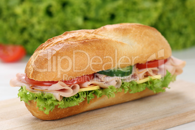 Sandwich Baguette belegt mit Schinken