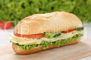 Sandwich Baguette belegt mit Käse
