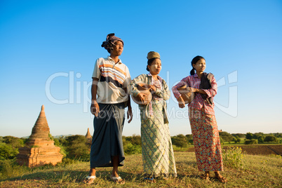 Group Asian Myanmar traditional farmers