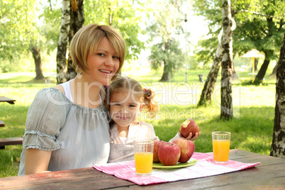 mother and daughter picnic