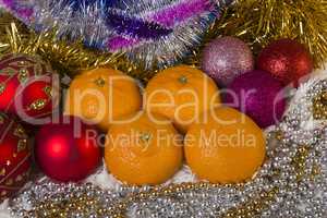 Tangerines and Christmas balls
