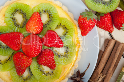 kiwi and strawberry pie tart