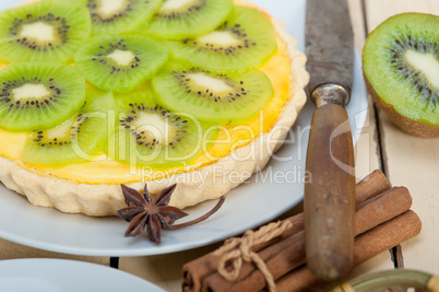 kiwi  pie tart and spices