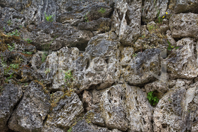 Wall made of natural stones