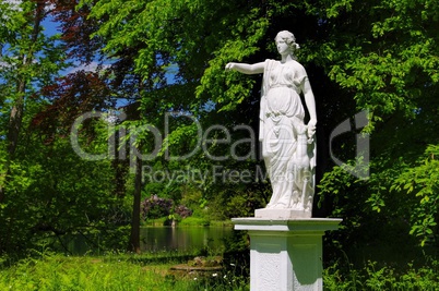 Woerlitzer Park Dianenstatue - English Grounds of Woerlitz Dianenstatue 03