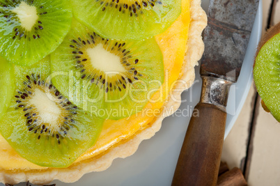 kiwi  pie tart and spices