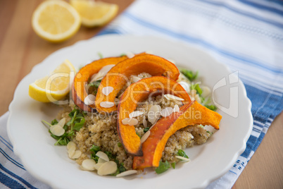 Quinoa Kürbis Salat