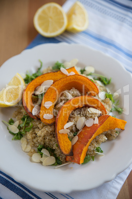 Quinoa Kürbis Salat