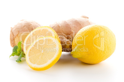 Ginger root and lemon slice