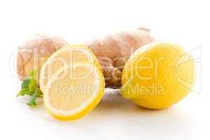 Ginger root and lemon slice