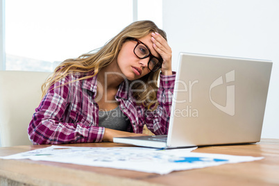 Young girl uses his computer