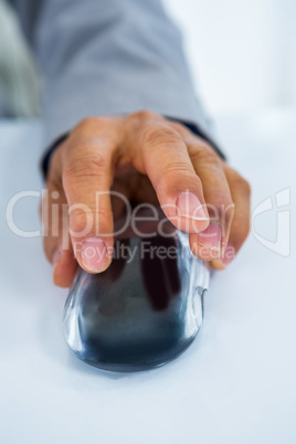 Businessman using the mouse