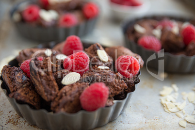 Schokoladenschmarrn mit Himbeeren