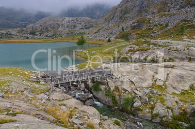 Cornisello See und Wasserfall - Cornisello lake and waterfall in Dolomites