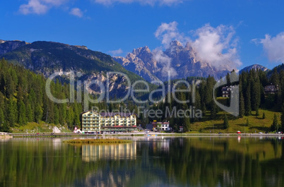 Misurinasee - Lake Misurina in Dolomites