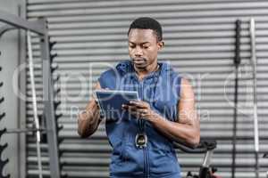 Athletic trainer using digital tablet