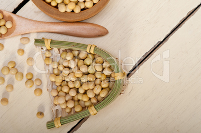 organic soya beans