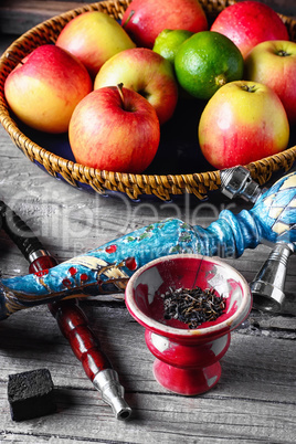 apples and hookah