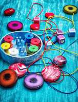 crafts with beads