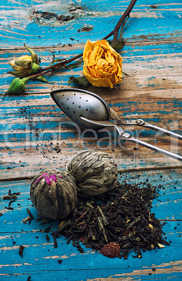 Tea leaves for brewing,tea spoon