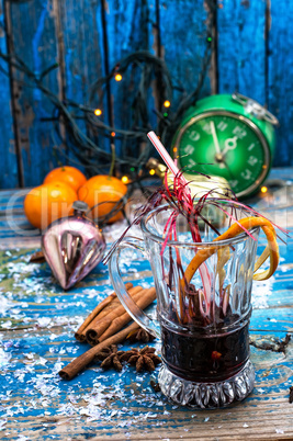 traditional winter cocktail of mulled wine