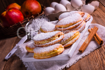 fruity apple cinnamon mostbiscuits