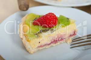 kiwi and strawberry pie tart