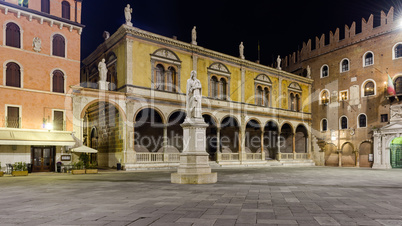 Nigtview of Piazza dei Signori in Verona