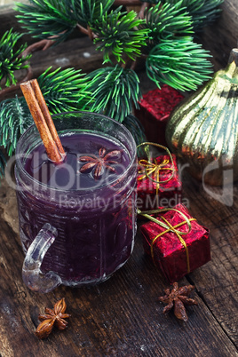 Mulled wine and Christmas tree.