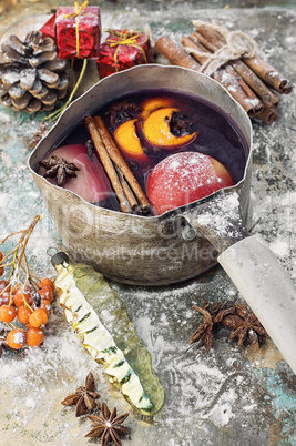 Mulled wine in the old style pot
