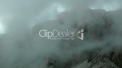 Alpen 37 - dunkle Wolken