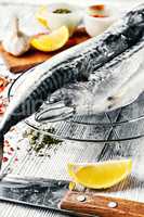 Cooking raw mackerel
