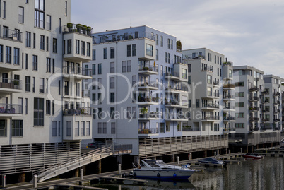 Fassade eines modernen Wohngebäudes in Frankfurt am Main, Deuts