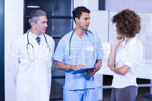 Doctor having a discussion with colleagues