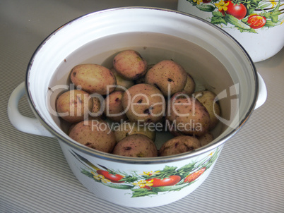 pan of potatoes