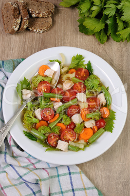 Vegetable soup with chicken